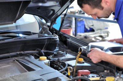 10 hiểu lầm tai hại về bảo trì ô tô - Thay dầu theo Km 10 hiểu lầm tai hại về bảo trì ô tô - Thay dầu theo Km
