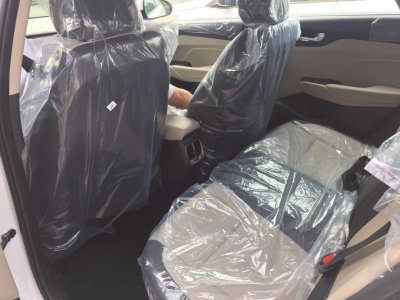 Hyundai Accent hoàn thiện nâng cấp, tăng giá bán tại đại lý a1 Cửa gió điều hoà hàng ghế sau trên Hyundai Accent nâng cấp