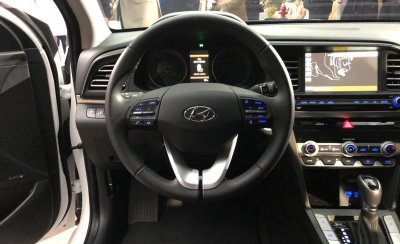 Cận cảnh chiếc Hyundai Elantra 2019 đã hoàn thiện tại nhà máy, chuẩn bị ra mắt - Ảnh 1 Cận cảnh chiếc Hyundai Elantra 2019 đã hoàn thiện tại nhà máy, chuẩn bị ra mắt - Ảnh 1.