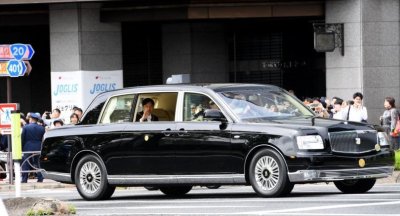 Hình ảnh Toyota Century phục vụ gia đình Thái tử Naruhito trong lễ thoái vị của Nhật hoàng Akihito 4 Hình ảnh Toyota Century phục vụ gia đình Thái tử Naruhito 4