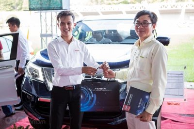 Quà tặng từ đại lý Nissan Sài Gòn dành tặng khách hàng Quà tặng từ đại lý Nissan Sài Gòn