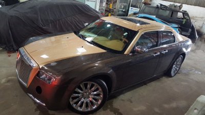 Thợ Việt biến Chrysler 300C Heritage Edition cũ thành Rolls-Royce Phantom sang chảnh 10 Thợ Việt biến Chrysler 300C Heritage Edition cũ thành Rolls-Royce Phantom sang chảnh a10