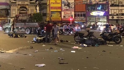 Tai nạn giao thông cướp đi sinh mạng của 22 người Việt Nam mỗi ngày Tai nạn giao thông cướp đi sinh mạng của 22 người Việt Nam mỗi ngày...