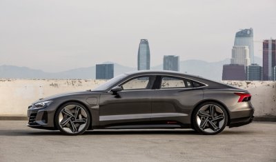Thiết kế thân xe của Audi e-tron GT Thiết kế thân xe của Audi e-tron GT...