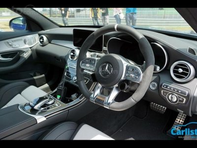 Mercedes-AMG C63S trang bị tân tiến Mercedes-AMG C63S trang bị tân tiến