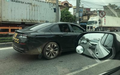 VinFast LUX A2.0 chạy thử ở Hải Phòng VinFast LUX A2.0 chạy thử ở Hải Phòng...
