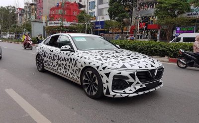 VinFast LUX A2.0 chạy thử tại Hà Nội VinFast LUX A2.0 chạy thử tại Hà Nội...
