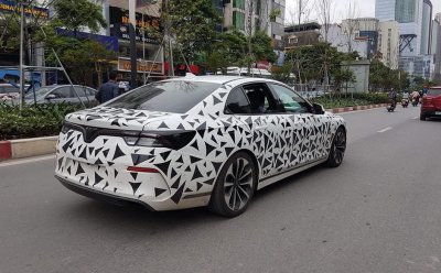 VinFast LUX A2.0 chạy thử tại Hà Nội 2 VinFast LUX A2.0 chạy thử tại Hà Nội 2...