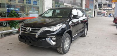 Ô tô nhập khẩu tại Việt Nam a2 Giá xe Toyota Fortuner dao động từ 1.026 - 1.354 tỷ đồng