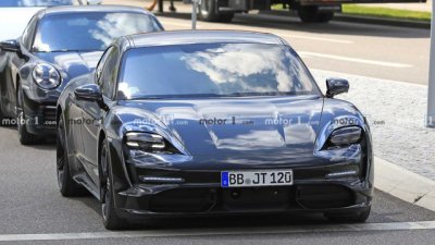 Xe thuần điện Porsche Taycan 2020 hé lộ hình ảnh nội thất 1 Xe thuần điện Porsche Taycan 2020 hé lộ hình ảnh nội thất a1