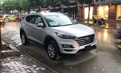 Hyundai SantaFe phiên bản mới xuất hiện tại Hà Nội Hyundai SantaFe phiên bản mới xuất hiện tại Hà Nội ...