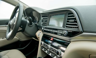 Bảng taplo Hyundai Elantra 2019 Bảng taplo Hyundai Elantra 2019...