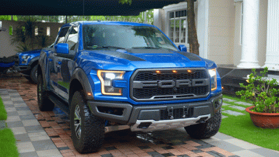 Ford F-150 Raptor có mặt tại Việt Nam .