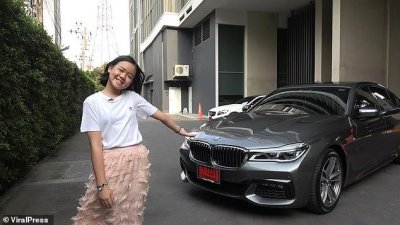 Vlogger 12 tuổi sắm BMW 7-Series giá 4,5 tỷ đồng a2 Vlogger 12 tuổi sắm BMW 7-Series giá 4,5 tỷ đồng a2.