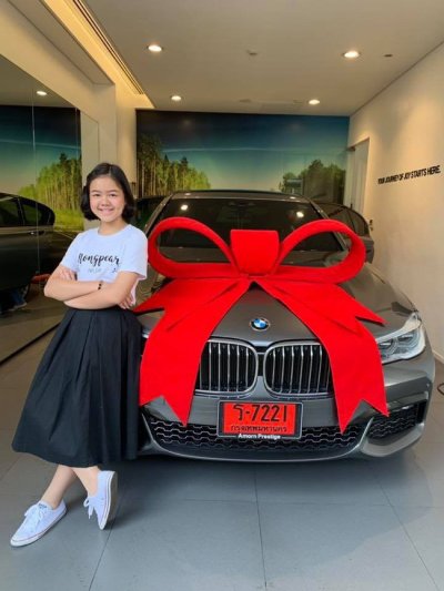Vlogger 12 tuổi sắm BMW 7-Series giá 4,5 tỷ đồng Vlogger 12 tuổi sắm BMW 7-Series giá 4,5 tỷ đồng a1