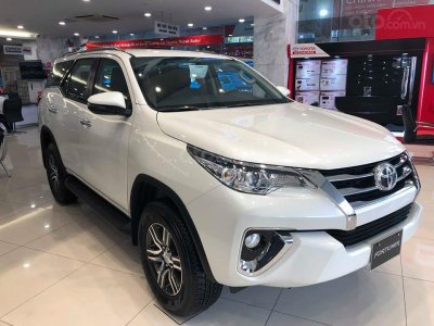 Liên tục rớt hạng xe bán chạy, Toyota Fortuner giảm giá tại đại lý đẩy doanh số? - Ảnh 2 Liên tục rớt hạng xe bán chạy, Toyota Fortuner giảm giá tại đại lý đẩy doanh số? - Ảnh 2.