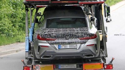 Tóm gọn BMW 8 Series Gran Coupe trên đường với diện mạo nổi bần bật 16 Tóm gọn BMW 8 Series Gran Coupe trên đường với diện mạo nổi bần bật a16