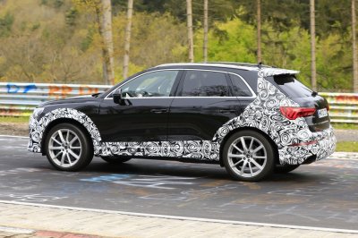 Audi RS Q3 2019 xuất hiện trên đường thử: Đậm chất thể thao, nhiều tính năng vượt trội 4 Audi RS Q3 2019 xuất hiện trên đường thử: Đậm chất thể thao, nhiều tính năng vượt trội a4