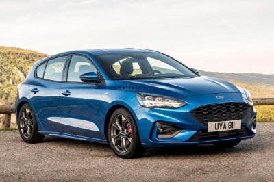 Ford Focus 2019 màu xanh