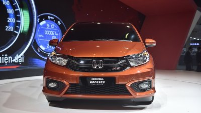 Honda Brio có thiết kế ngoại thất trẻ trung và bắt mắt Honda Brio có thiết kế ngoại thất trẻ trung và bắt mắt...