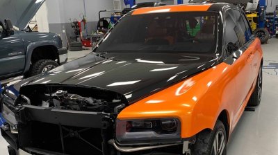 Ngắm Rolls-Royce Cullinan màu cam "độc nhất vô nhị" của cầu thủ Odell Beckham Jr 3 Ngắm Rolls-Royce Cullinan màu cam "độc nhất vô nhị" của cầu thủ Odell Beckham Jr a3
