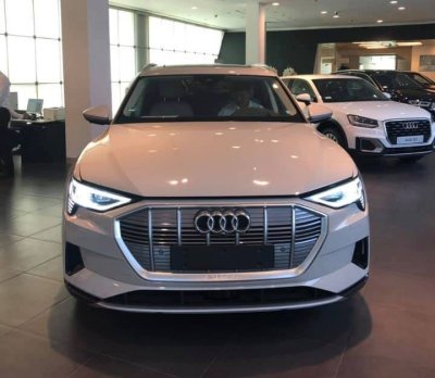 Audi E-Tron bất ngờ được trưng bày tại đại lý chính hãng ở Việt Nam 1 Audi E-Tron bất ngờ được trưng bày tại đại lý chính hãng ở Việt Nam a1