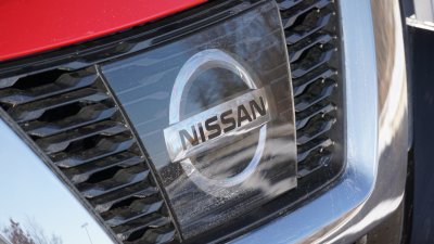 Nissan được cho là không được lợi nhiều trong thương vụ sáp nhập Renault Fiat Chrysler Logo Nissan