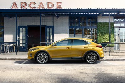 Crossover đô thị Kia Xceed ấn định ra mắt ngày 26/6 - ảnh 4 Kia Xceed 2020 - thân xe