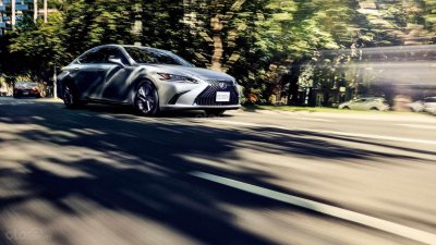 Ưu nhược điểm của mẫu Lexus ES 2019: Có phần yếu thế