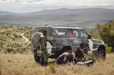 Land Rover Defender 2020 tham gia chương trình thử nghiệm tại Lãnh địa Sư tử Kenya 12 Land Rover Defender 2020 tham gia chương trình thử nghiệm tại Lãnh địa Sư tử Kenya a12