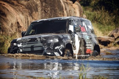 Land Rover Defender 2020 tham gia chương trình thử nghiệm tại Lãnh địa Sư tử Kenya 3 Land Rover Defender 2020 tham gia chương trình thử nghiệm tại Lãnh địa Sư tử Kenya a3