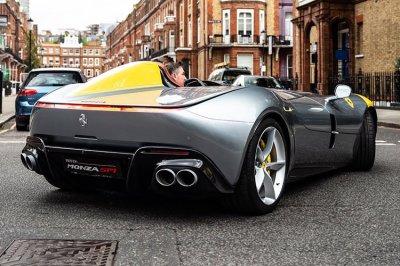 Ferrari Monza SP1 hét giá 42 tỷ đồng vẫn không có xe để bán 4 Ferrari Monza SP1 hét giá 42 tỷ đồng vẫn không có xe để bán a4
