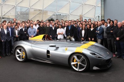 Ferrari Monza SP1 hét giá 42 tỷ đồng vẫn không có xe để bán 8 Ferrari Monza SP1 hét giá 42 tỷ đồng vẫn không có xe để bán a8