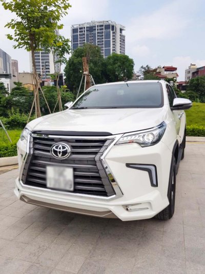 Toyota Hilux tại Việt Nam "hóa thân" thành Lexus LX 570 26 Toyota Hilux tại Việt Nam "hóa thân" thành Lexus LX 570 a26