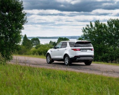 Land Rover Discovery 2019 trở nên mạnh mẽ hơn