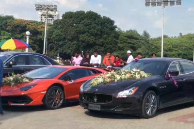 Ngắm dàn xe hoa toàn siêu xe cực đỉnh tại một đám cưới ở Ấn Độ 4 Ngắm dàn xe hoa toàn siêu xe cực đỉnh tại một đám cưới ở Ấn Độ a4