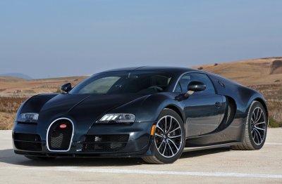 Bugatti Veyron đạt tốc độ tối đa 430 km/h và là 1 trong những xe nhanh nhất thế giới hiện nay Bugatti Veyron đạt tốc độ tối đa 430 km/h và là 1 trong những xe nhanh nhất thế giới hiện nay.