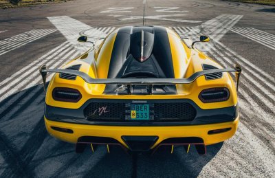 Để lái Koenigsegg Agera RS không hề đơn giản Để lái Koenigsegg Agera RS không hề đơn giản!
