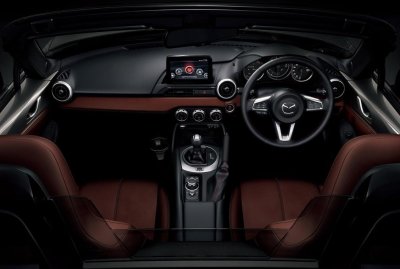 Nội thất của mẫu xe thể thao nổi bật Mazda MX-5 Miata Sport .