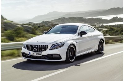 Ngoại thất phong cách Mercedes-AMG C 63. Ngoại thất phong cách,