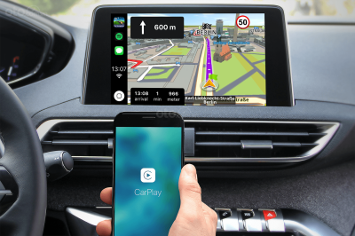 Apple CarPlay - ảnh 1 Apple CarPlay.