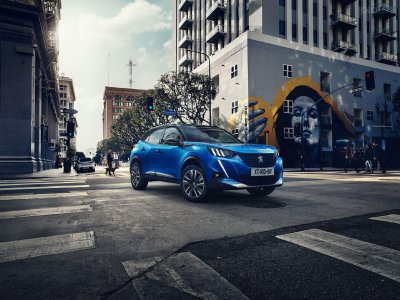 Peugeot 2008 2020 hoàn toàn lộ diện - ảnh 1 Peugeot 2008 2020 hoàn toàn lộ diện.