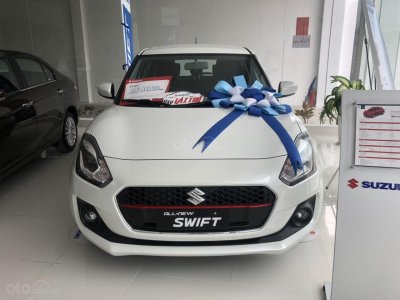 Suzuki Swift giảm giá sốc, xe hạng B rẻ hơn hạng A 1 Suzuki Swift giảm giá sốc, xe hạng B rẻ hơn hạng A a1