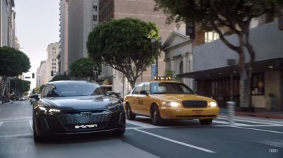 Audi e-tron GT sánh đôi với Spider-Man trong bộ phim bom tấn sắp công chiếu 3 Audi e-tron GT sánh đôi với Spider-Man trong bộ phim bom tấn sắp công chiếu a3