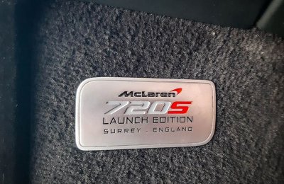 Khoảnh khắc McLaren 720S Launch Edition đầu tiên tại Việt Nam vi vu trên phố 16 Khoảnh khắc McLaren 720S Launch Edition đầu tiên tại Việt Nam vi vu trên phố a16