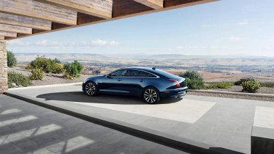 Jaguar XJ 2020 thế hệ mới dù có bản chạy điện nhưng vẫn tiếp tục ra mắt cấu hình động cơ đốt trong