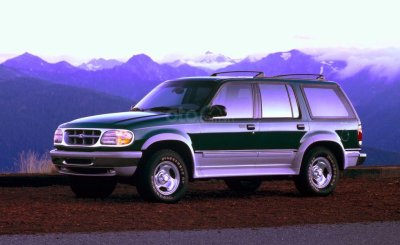 2000: Ford Explorer và sự cố lốp xe Firestone Ford Explorer và sự cố lốp xe Firestone