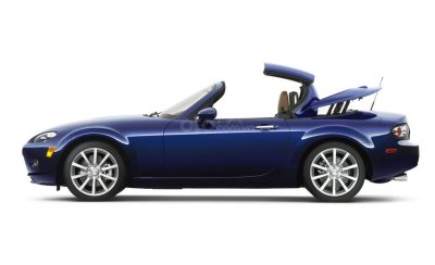 2007: Mazda MX-5 bản mui cứng gập điện (PRHT) 2007: Mazda MX-5 bản mui cứng gập điện (PRHT).