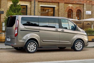 Ford Tourneo 2019 đã về đến Việt Nam, chờ ngày ra mắt 3 Ford Tourneo 2019 đã về đến Việt Nam, chờ ngày ra mắt a3