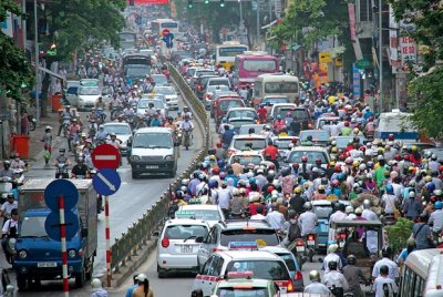 Xe cơ giới chiếm mật độ lớn trong các phương tiện tham gia giao thông hiện nay Xe cơ giới chiếm mật độ lớn trong các phương tiện tham gia giao thông hiện nay.